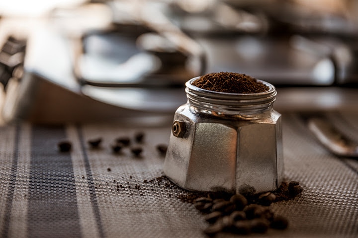 Cafe cafetera italiana nivelado